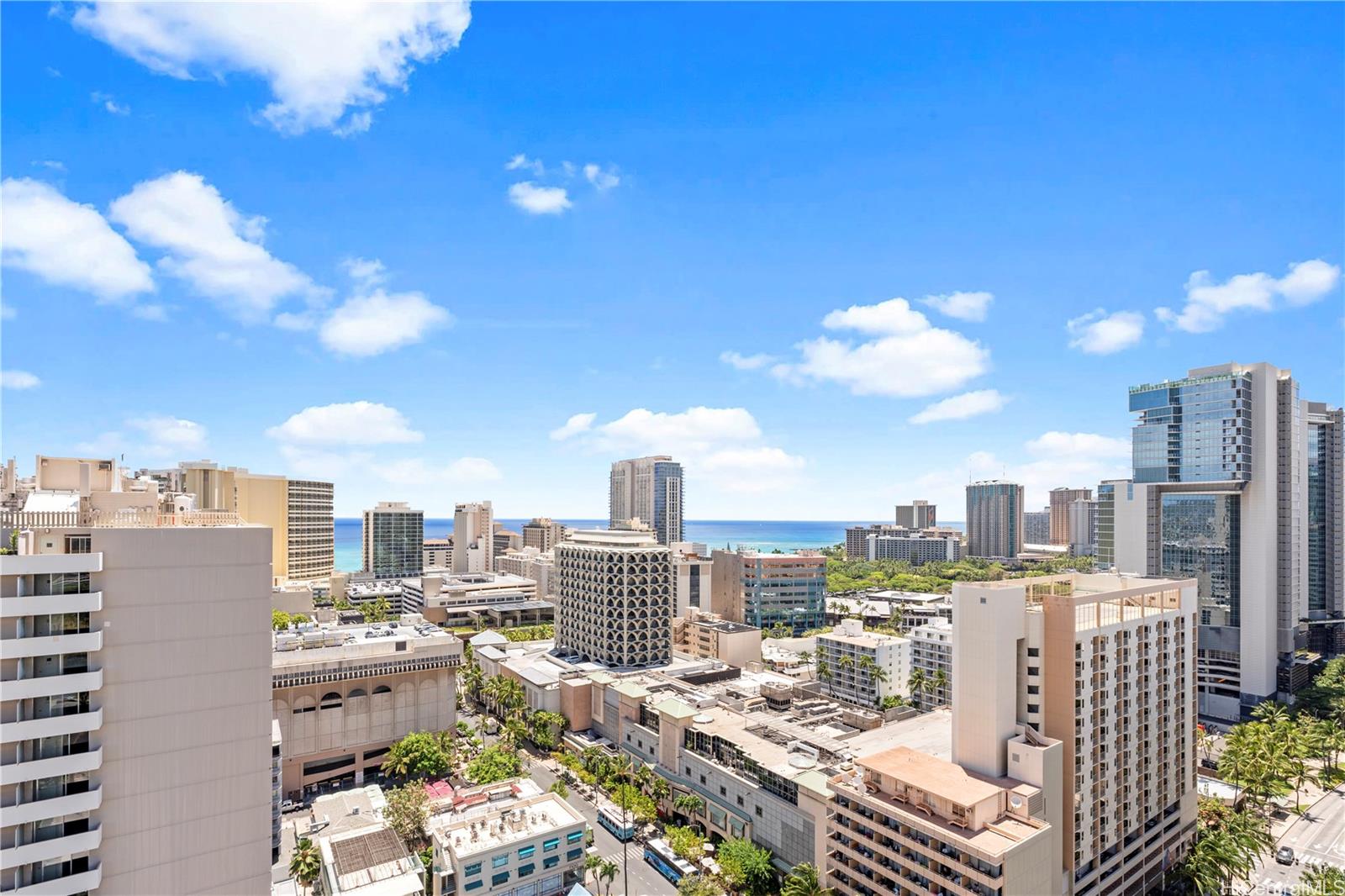 2240 Kuhio Ave Honolulu - Rental - photo 6 of 25