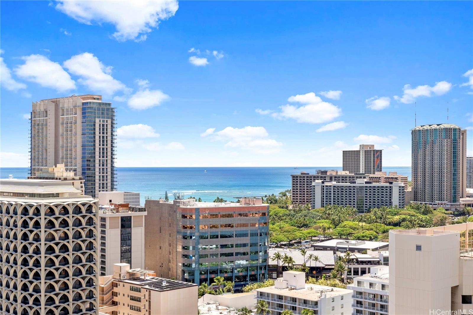 2240 Kuhio Ave Honolulu - Rental - photo 8 of 25