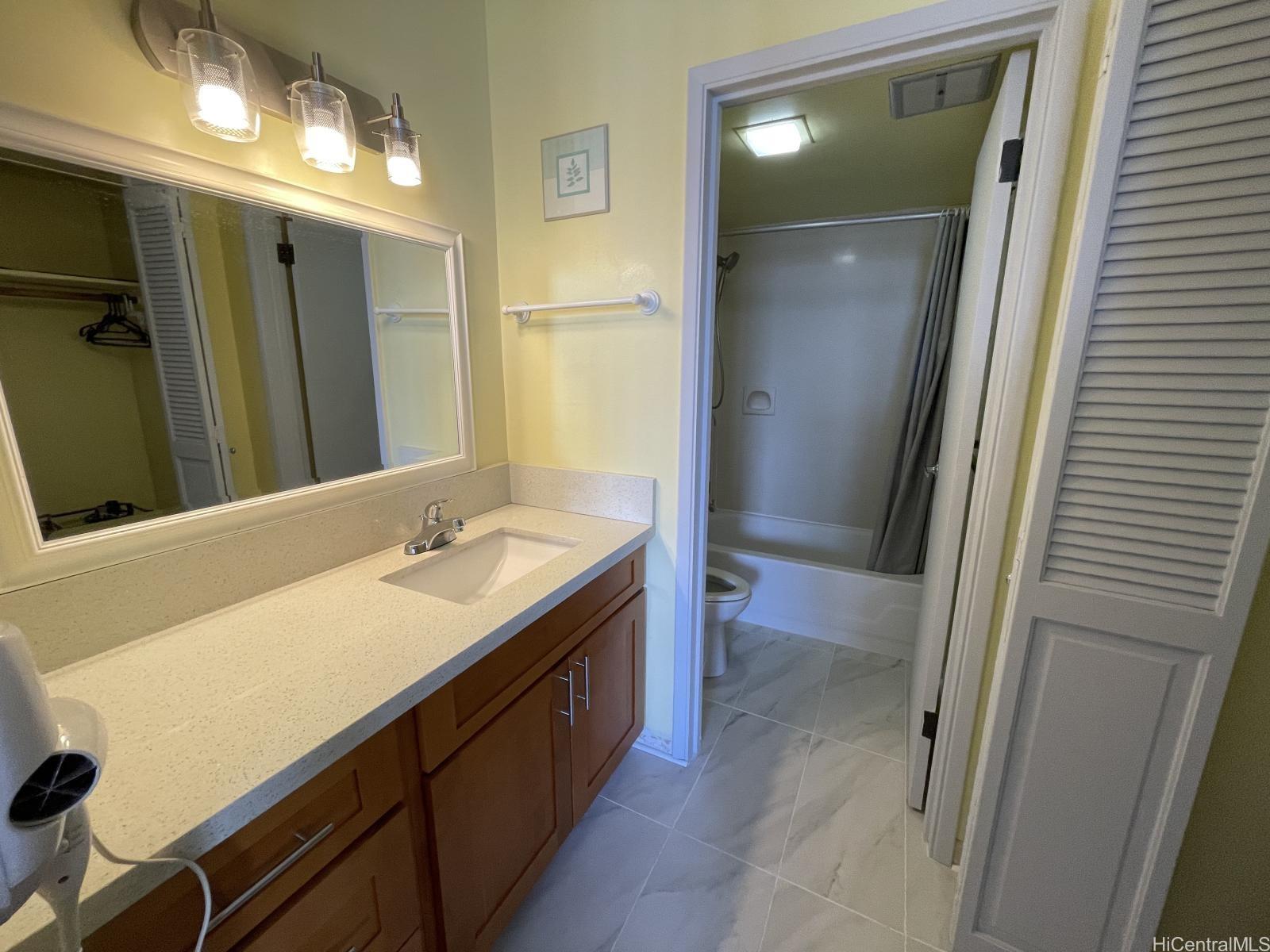 2240 Kuhio Ave Honolulu - Rental - photo 6 of 16