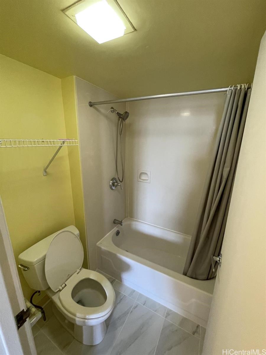 2240 Kuhio Ave Honolulu - Rental - photo 7 of 16