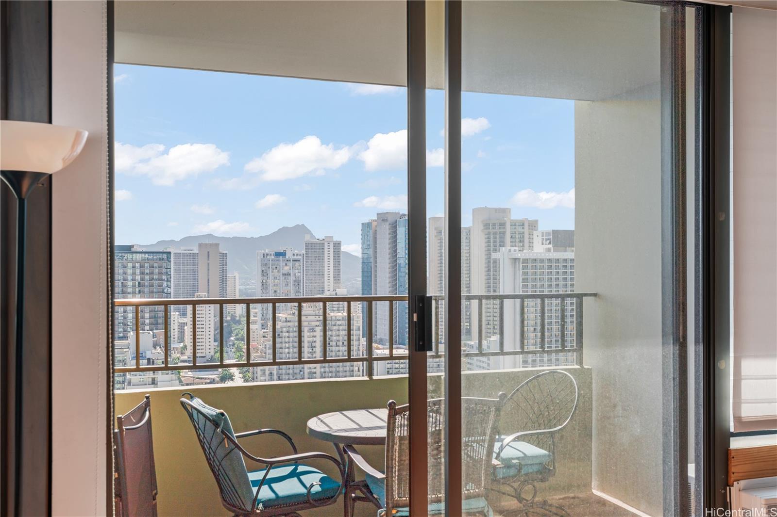 Royal Kuhio condo # 3007, Honolulu, Hawaii - photo 12 of 23