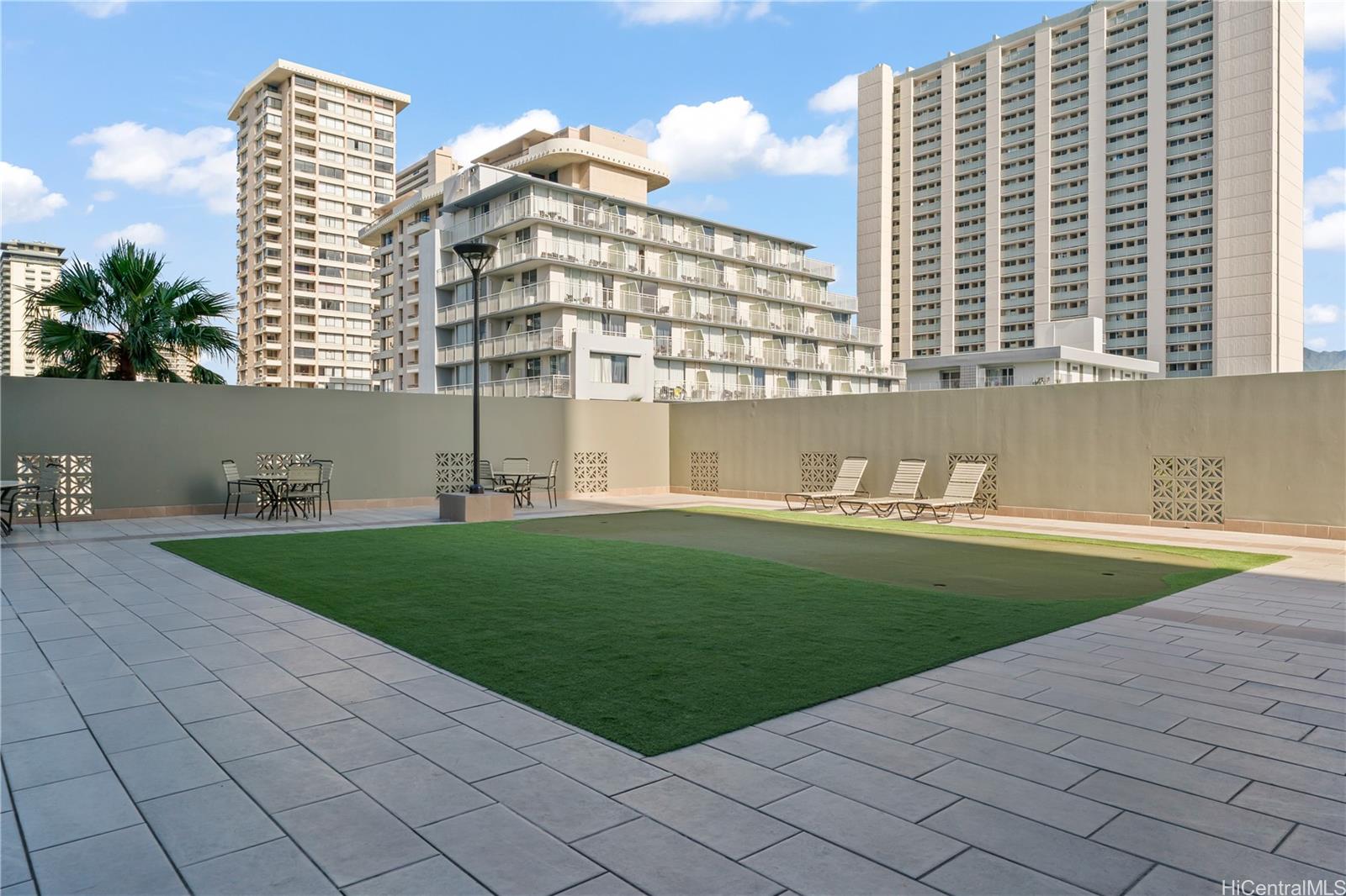 Royal Kuhio condo # 3007, Honolulu, Hawaii - photo 18 of 23