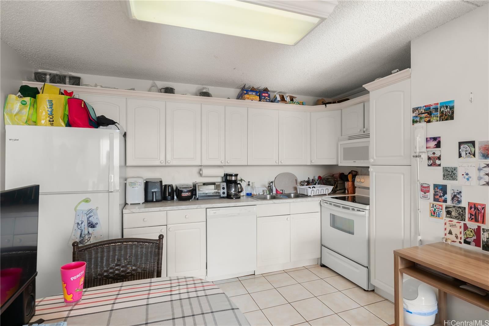 Royal Kuhio condo # 3007, Honolulu, Hawaii - photo 7 of 23