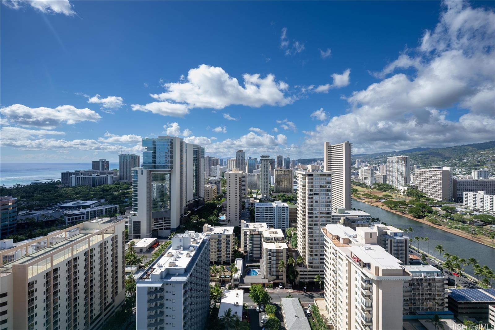 Royal Kuhio condo # 3101, Honolulu, Hawaii - photo 12 of 17