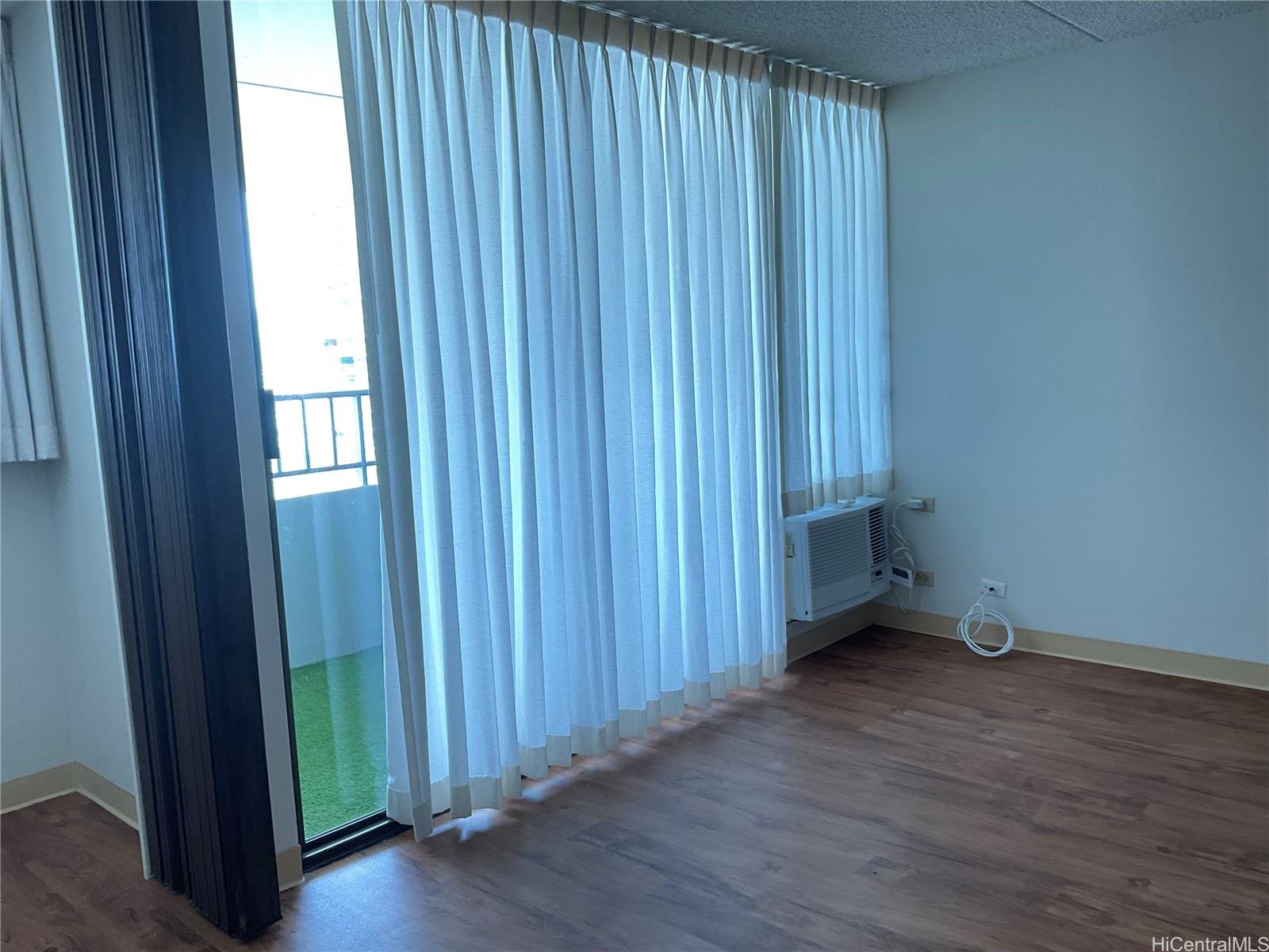 Royal Kuhio condo # 3103, Honolulu, Hawaii - photo 5 of 25