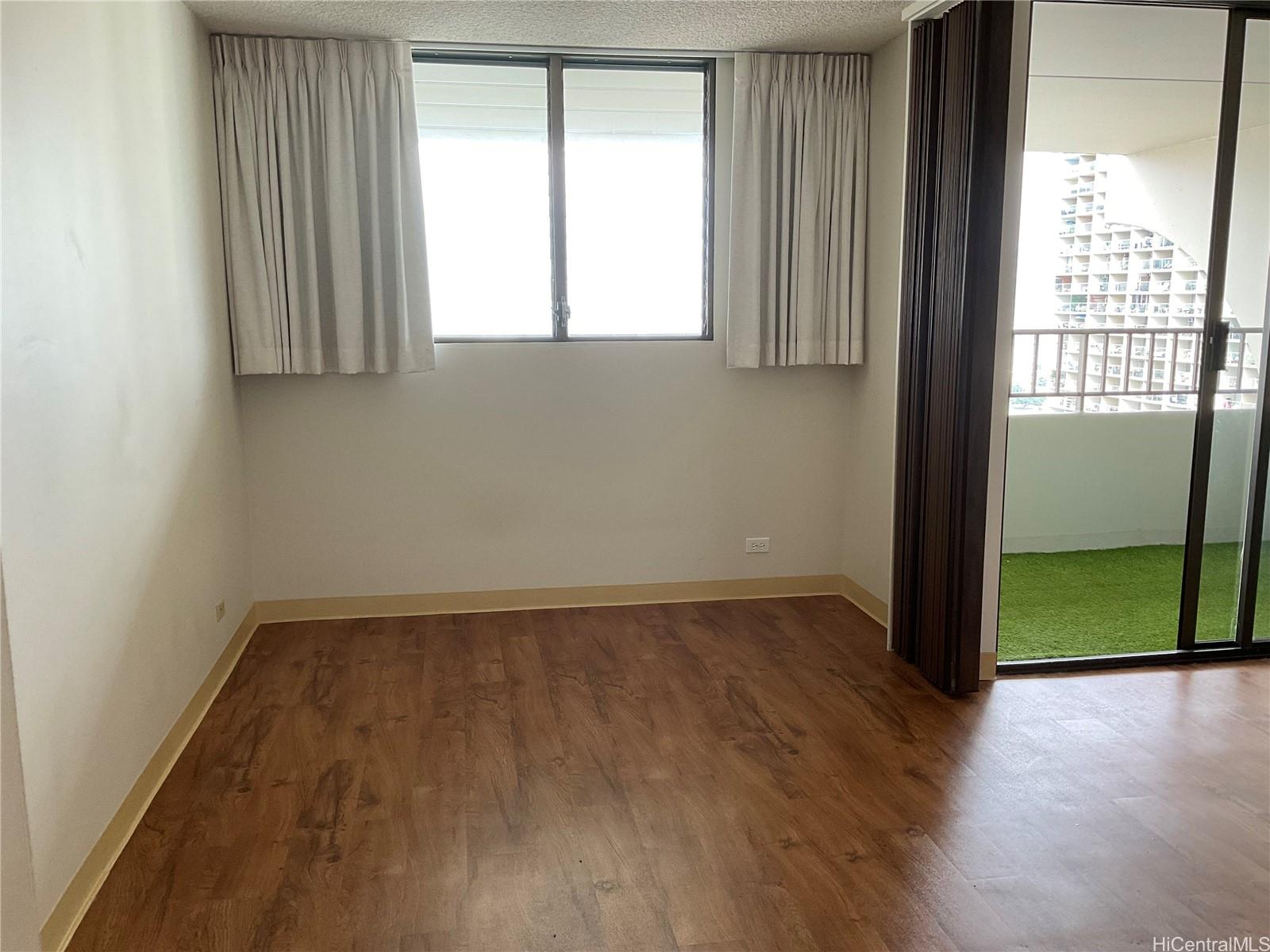 Royal Kuhio condo # 3103, Honolulu, Hawaii - photo 7 of 25