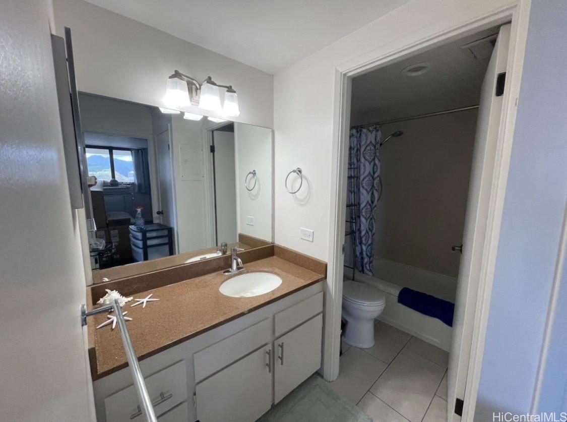 Royal Kuhio condo # 3112, Honolulu, Hawaii - photo 5 of 6