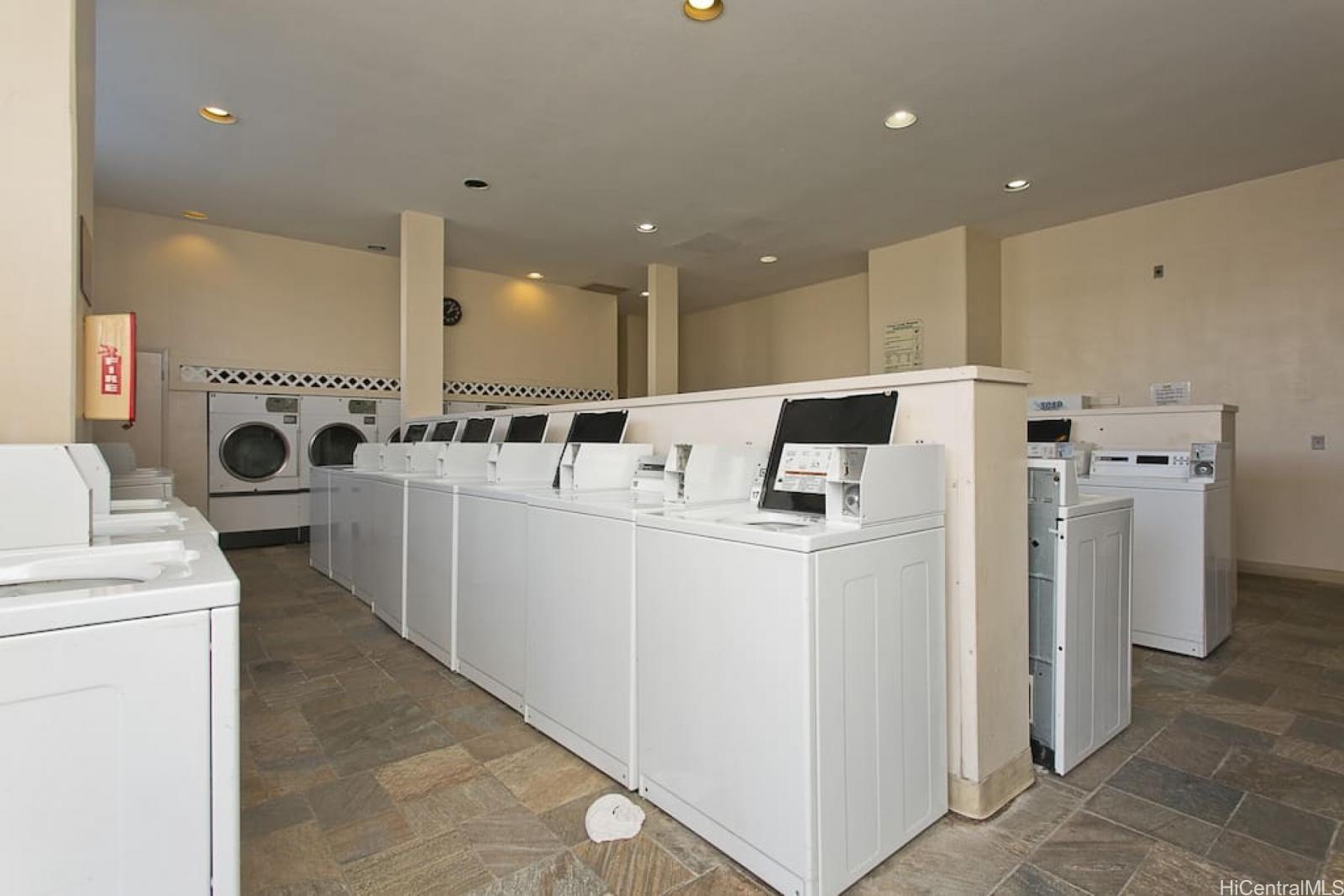 Royal Kuhio condo # 3202, Honolulu, Hawaii - photo 23 of 25