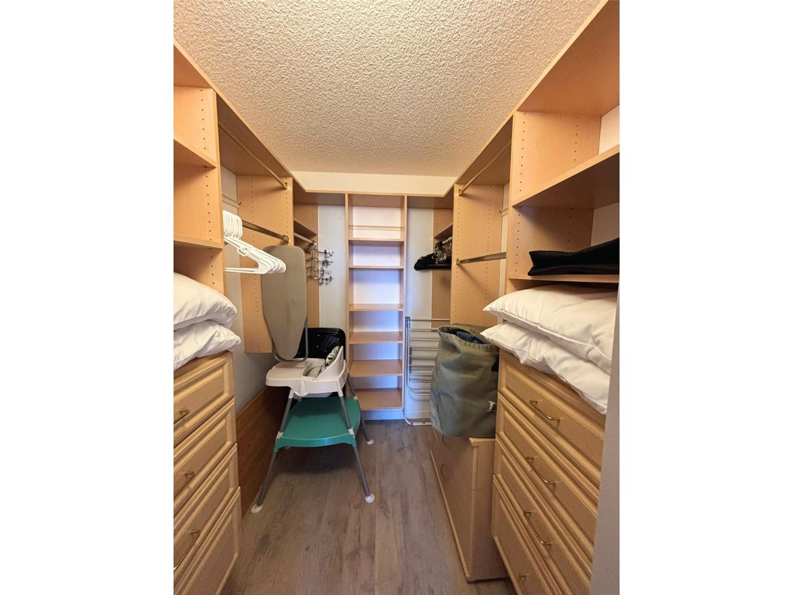 Royal Kuhio condo # 3202, Honolulu, Hawaii - photo 10 of 25