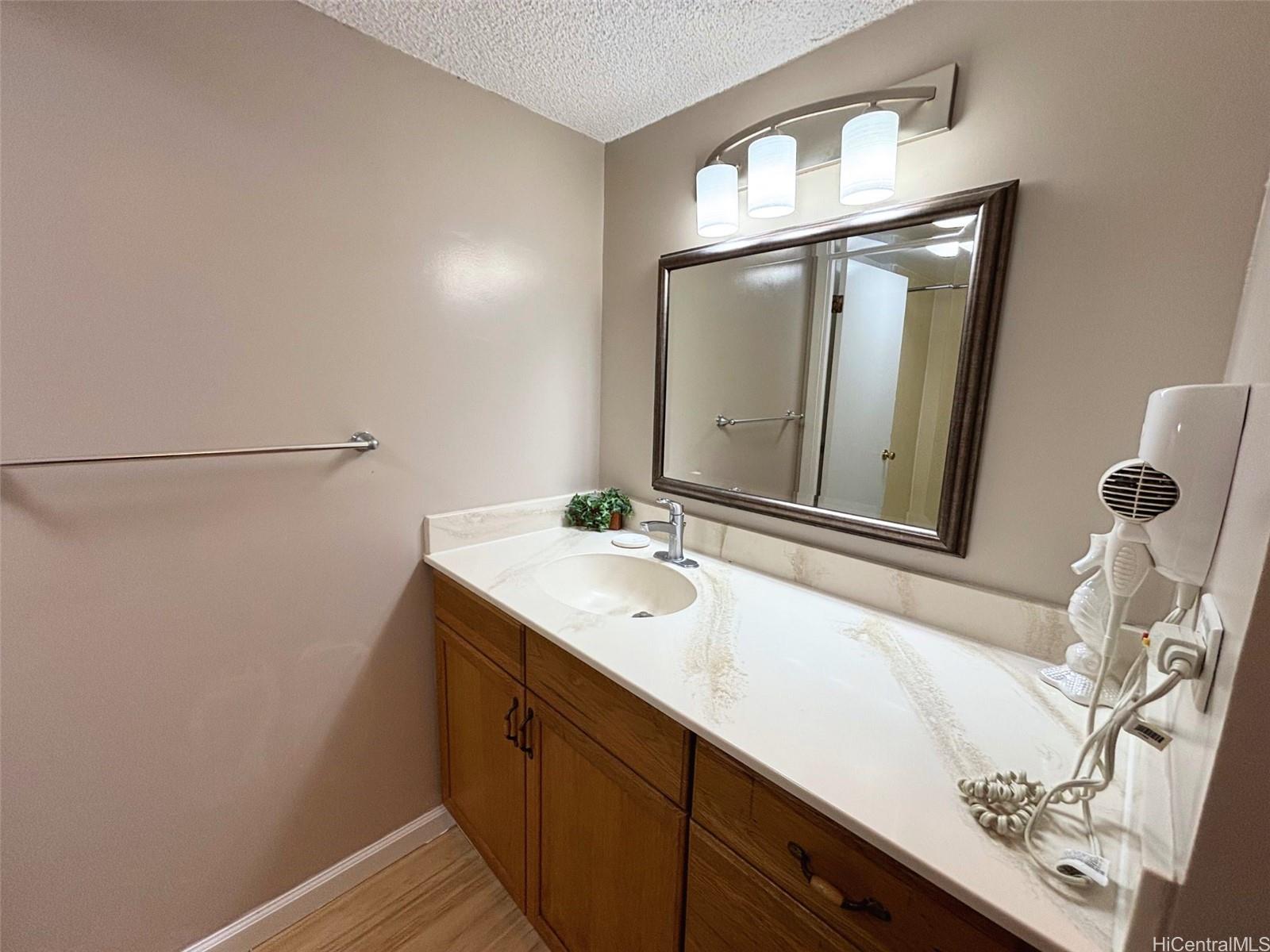 Royal Kuhio condo # 3202, Honolulu, Hawaii - photo 10 of 25