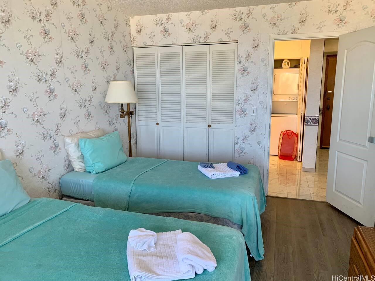 Royal Kuhio condo # 3204, Honolulu, Hawaii - photo 3 of 11