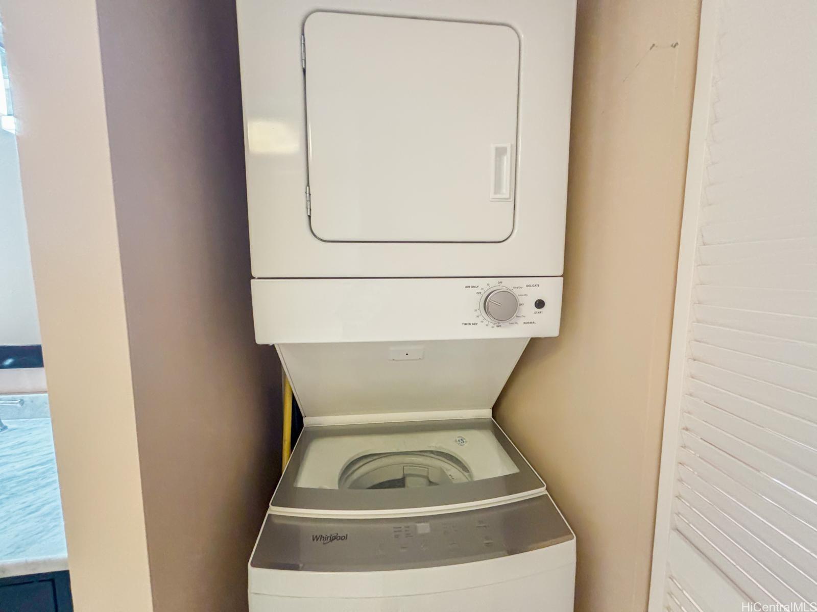 Royal Kuhio condo # 3505, Honolulu, Hawaii - photo 11 of 23