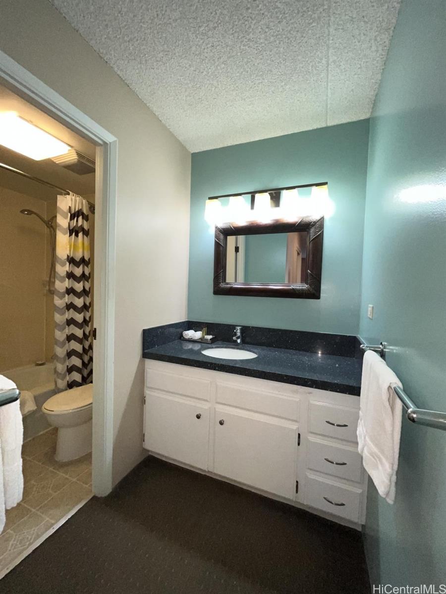 2240 Kuhio Ave Honolulu - Rental - photo 12 of 18