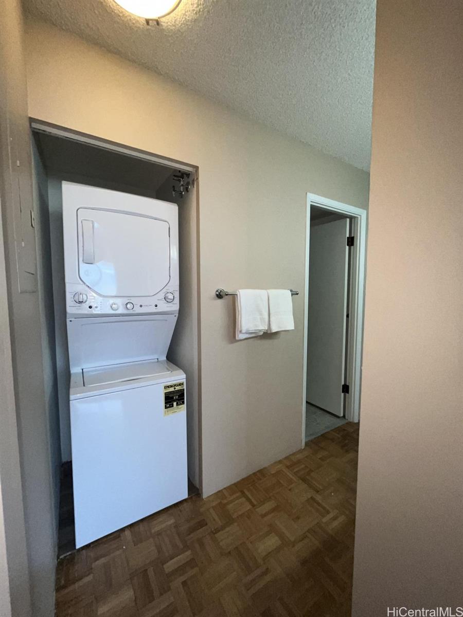 2240 Kuhio Ave Honolulu - Rental - photo 13 of 18