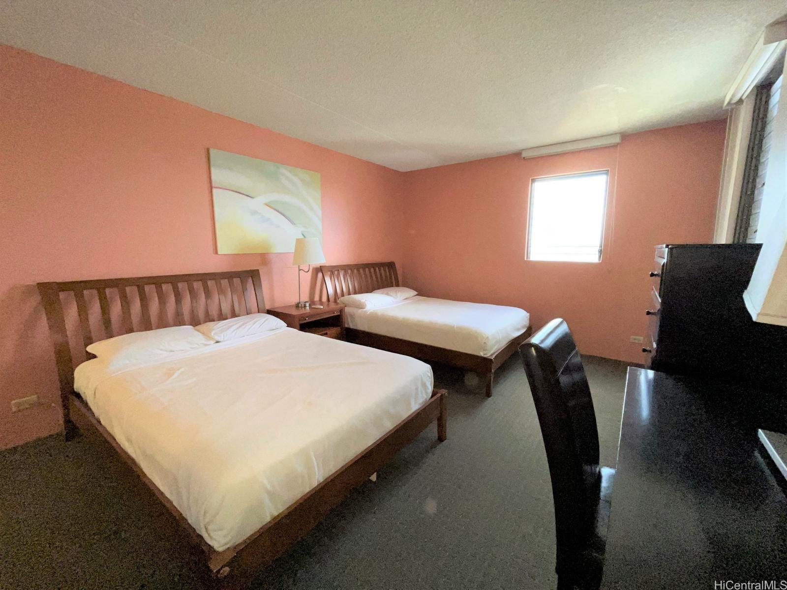 2240 Kuhio Ave Honolulu - Rental - photo 5 of 18