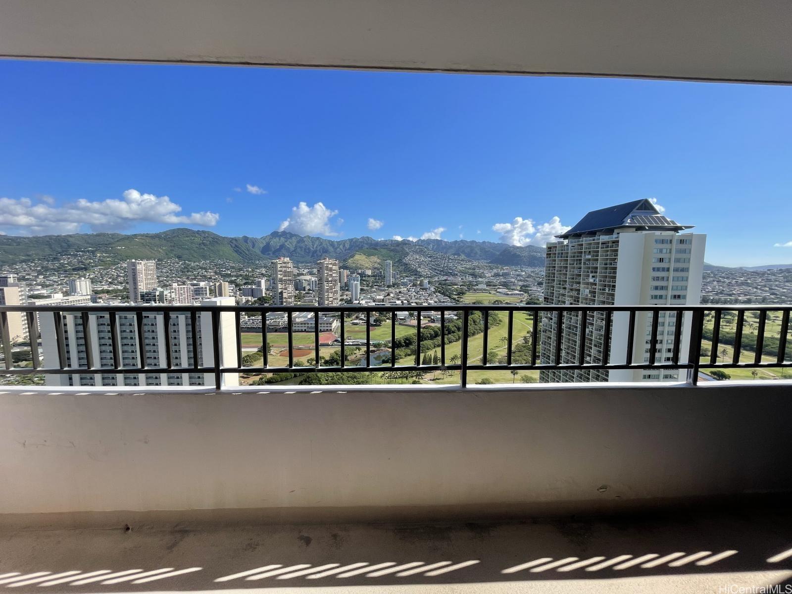 2240 Kuhio Ave Honolulu - Rental - photo 6 of 18