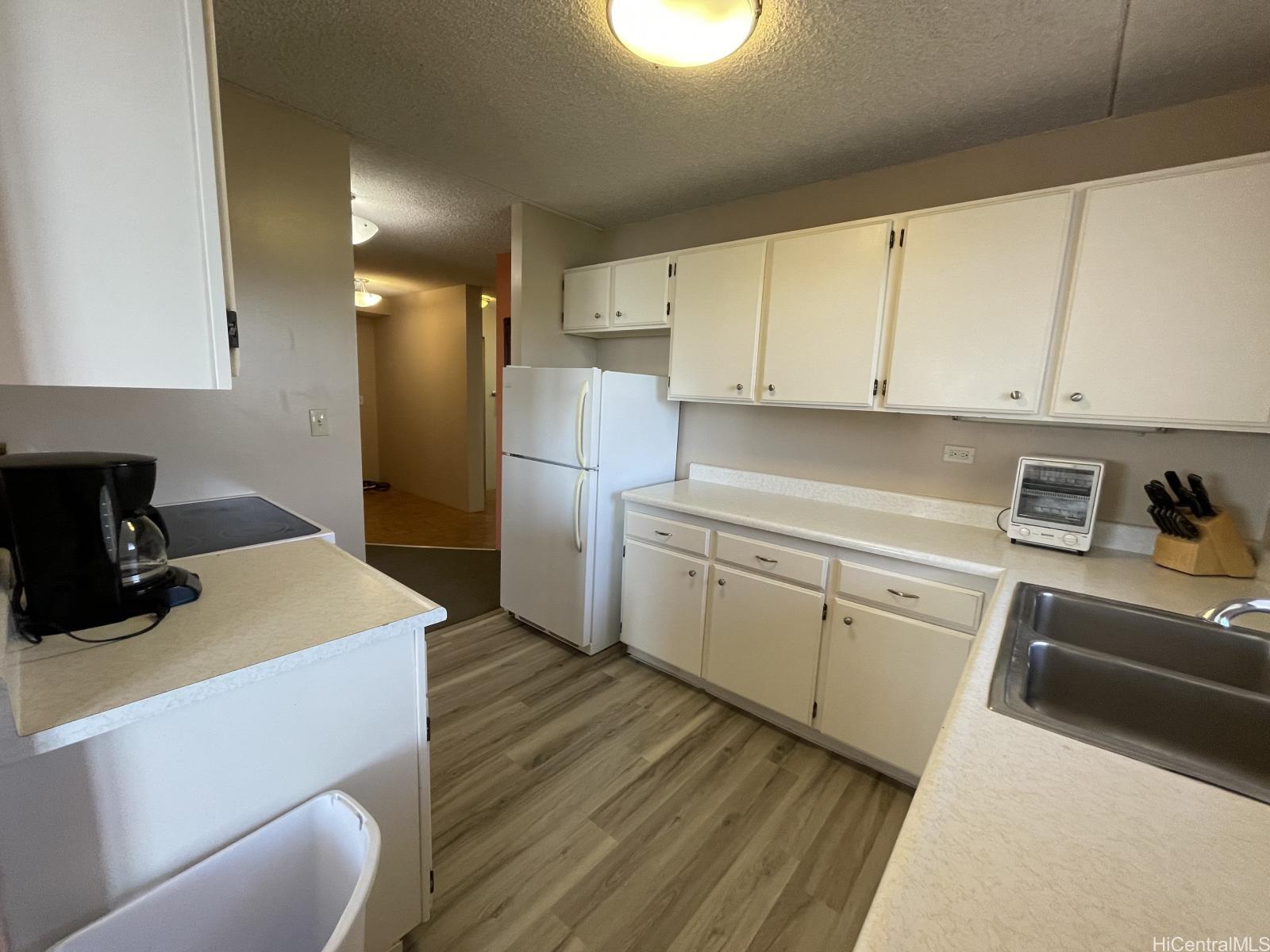 2240 Kuhio Ave Honolulu - Rental - photo 8 of 18