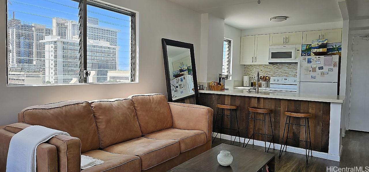 Royal Kuhio condo # 905, Honolulu, Hawaii - photo 3 of 18