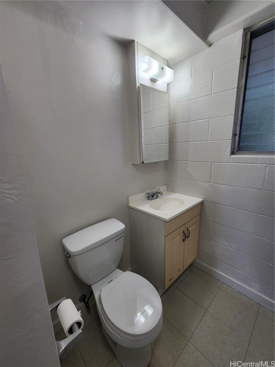 2241 Young St Honolulu - Rental - photo 7 of 7