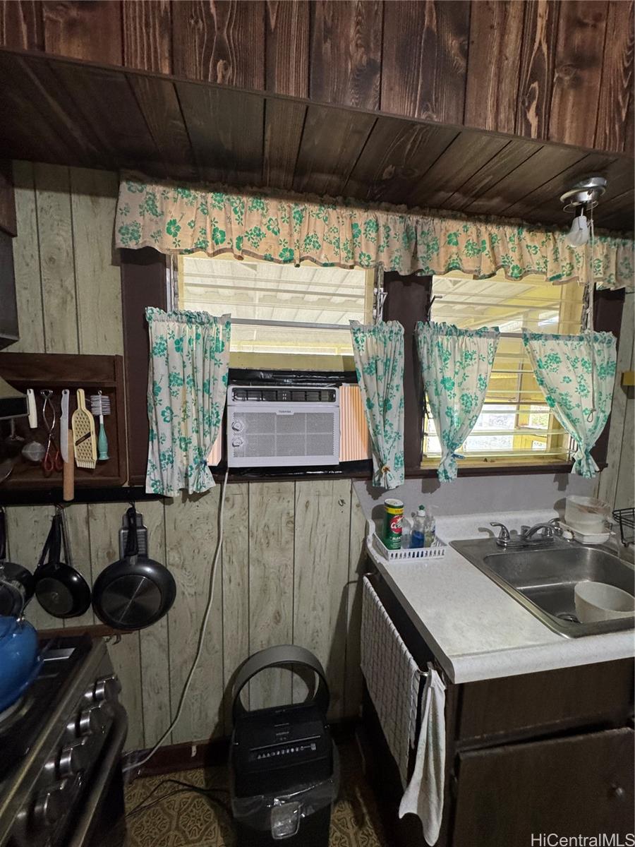 2248  Makanani Drive Kamehameha Heights, Honolulu home - photo 12 of 25