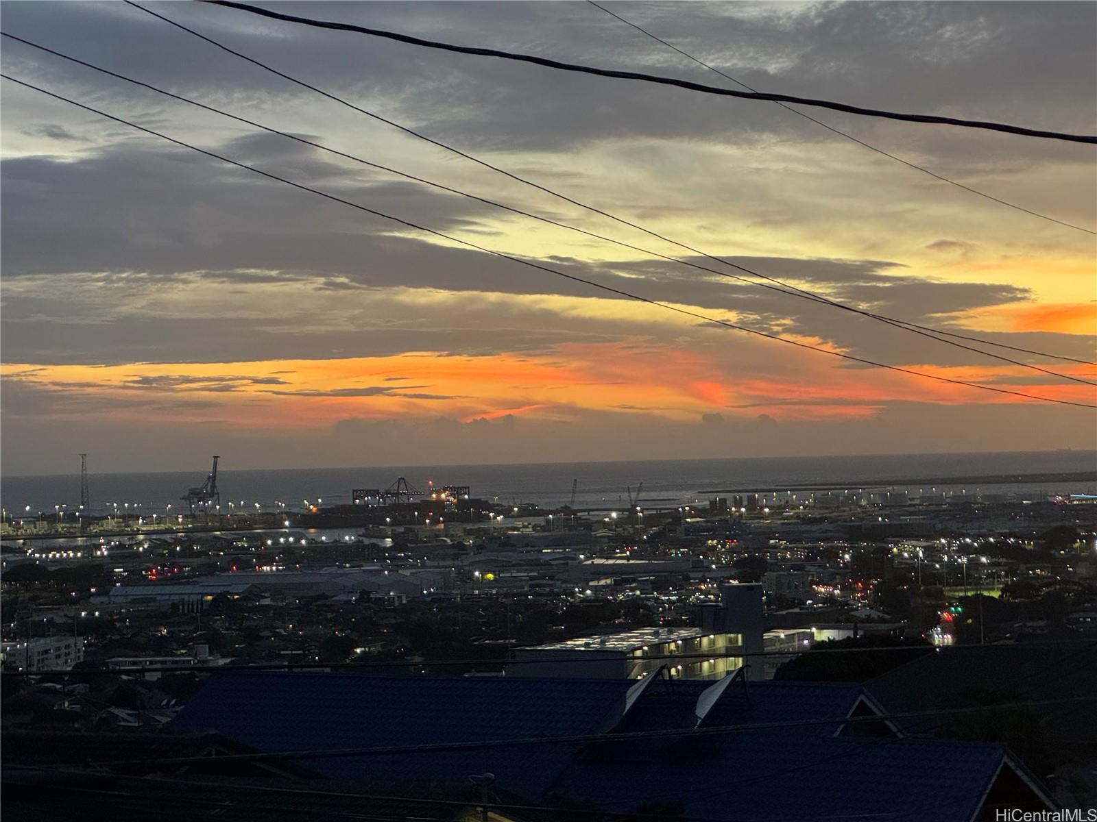 2248  Makanani Drive Kamehameha Heights, Honolulu home - photo 3 of 25