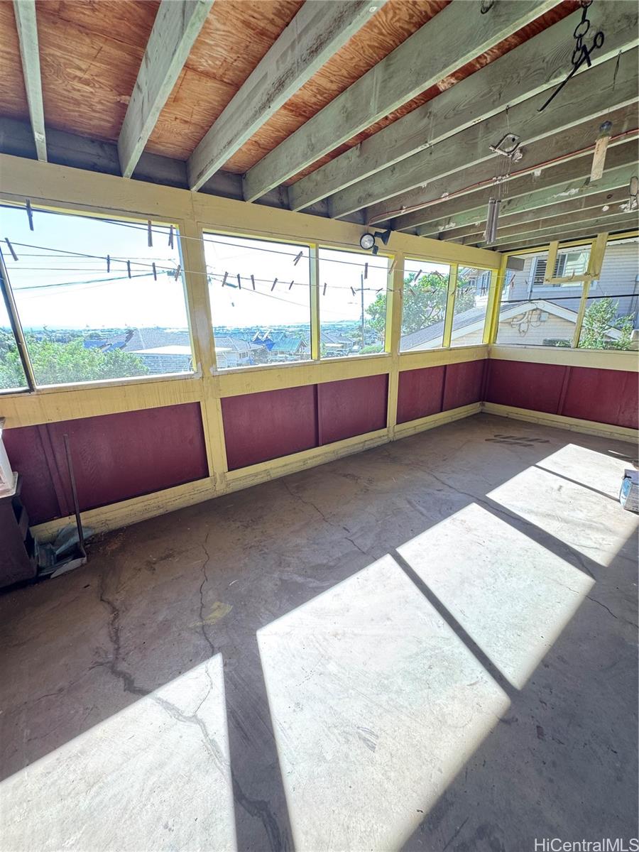 2248  Makanani Drive Kamehameha Heights, Honolulu home - photo 6 of 25