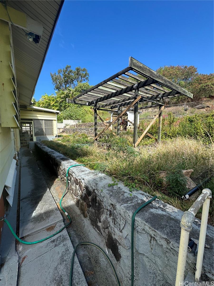 2248  Makanani Drive Kamehameha Heights, Honolulu home - photo 8 of 25