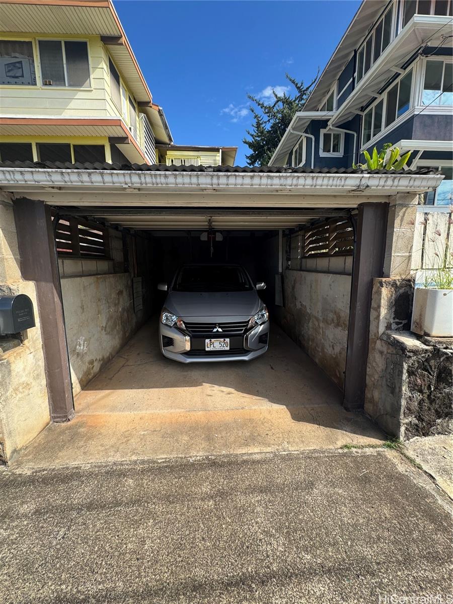 2248  Makanani Drive Kamehameha Heights, Honolulu home - photo 10 of 25