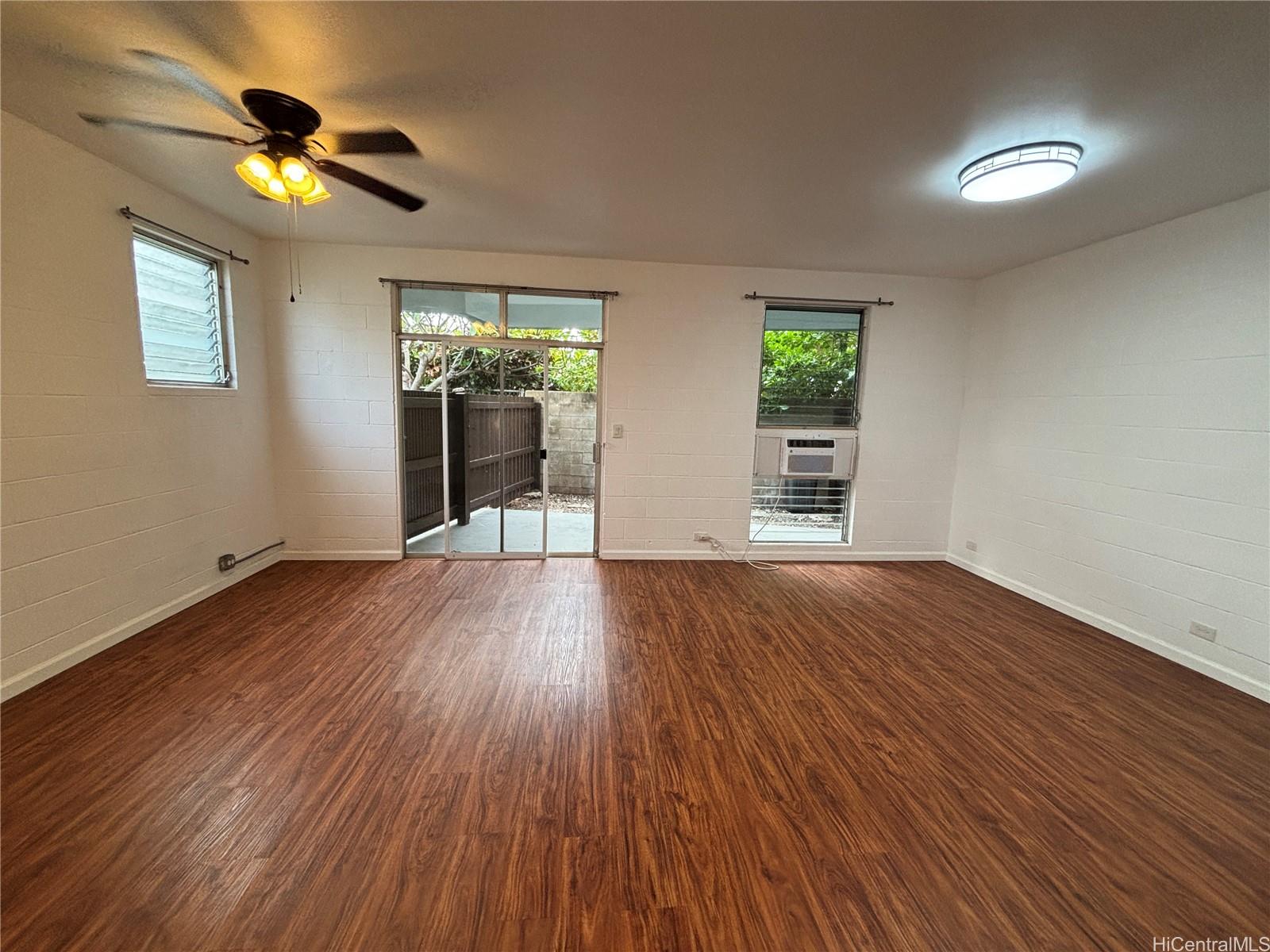 2249 Date St Honolulu - Rental - photo 2 of 17