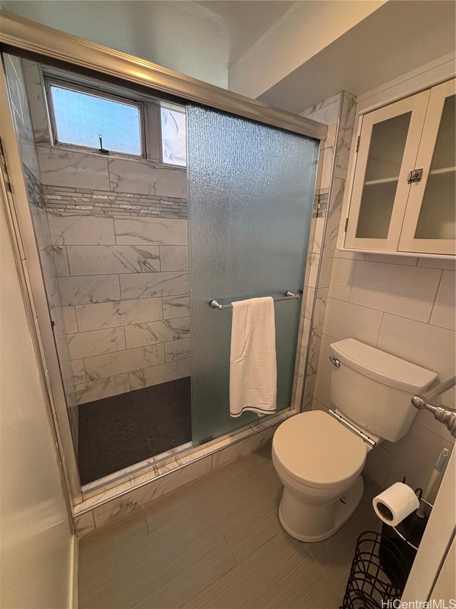 225 Kaiulani Ave Honolulu - Rental - photo 11 of 12