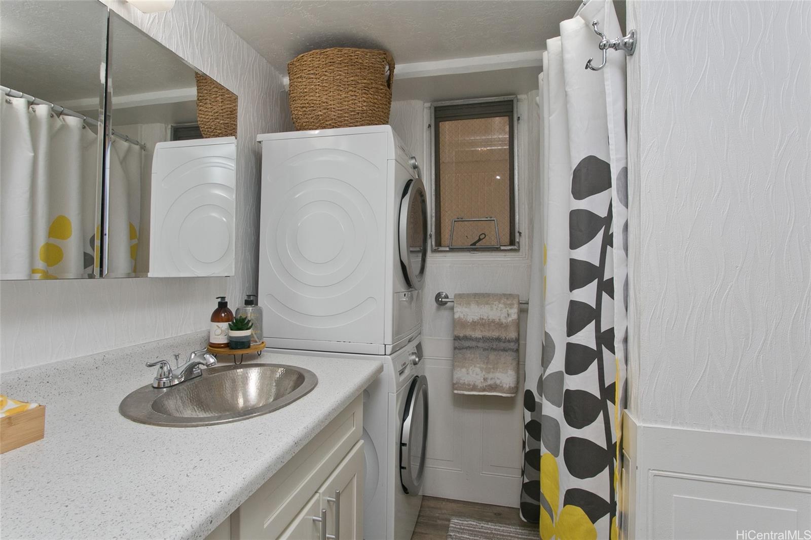 Governor Cleghorn condo # 506, Honolulu, Hawaii - photo 11 of 14