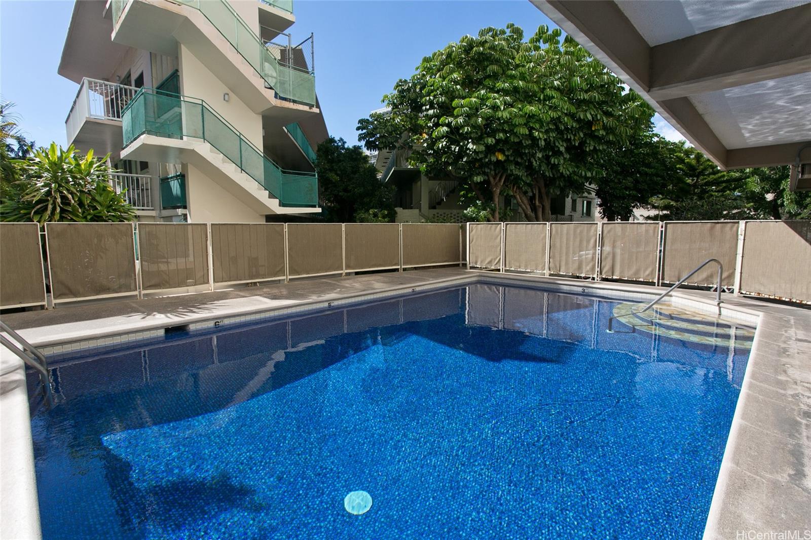 Governor Cleghorn condo # 506, Honolulu, Hawaii - photo 13 of 14