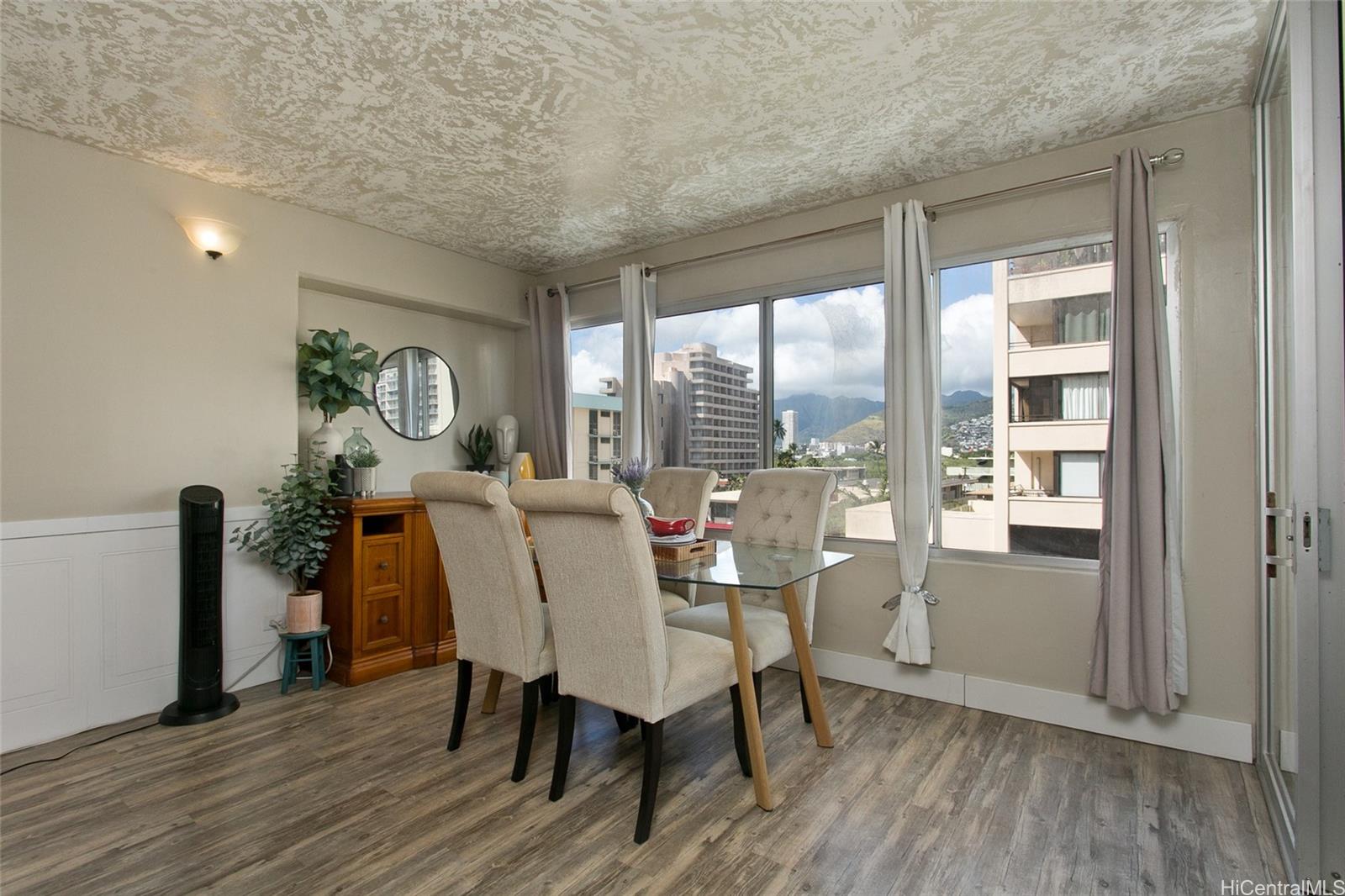 Governor Cleghorn condo # 506, Honolulu, Hawaii - photo 5 of 14