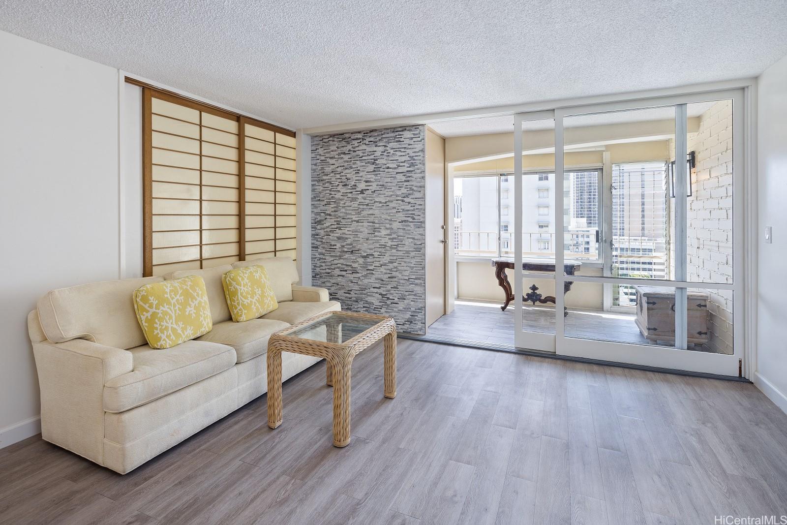 Governor Cleghorn condo # PH1, Honolulu, Hawaii - photo 2 of 18