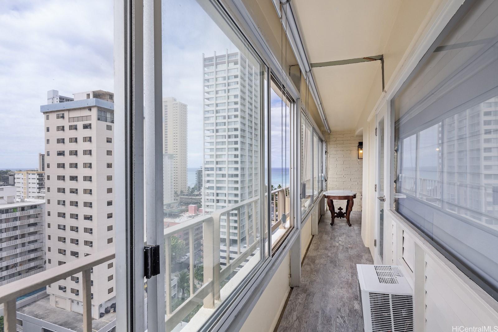 Governor Cleghorn condo # PH1, Honolulu, Hawaii - photo 4 of 18