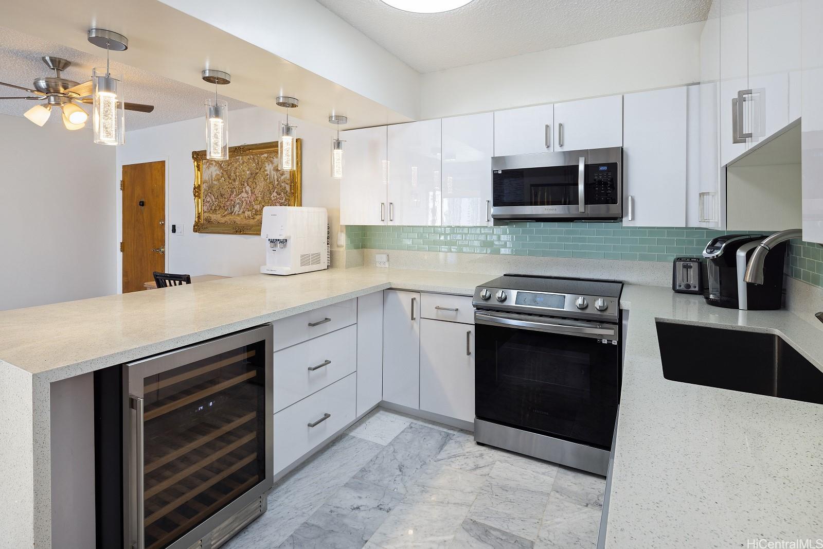 Governor Cleghorn condo # PH1, Honolulu, Hawaii - photo 9 of 18