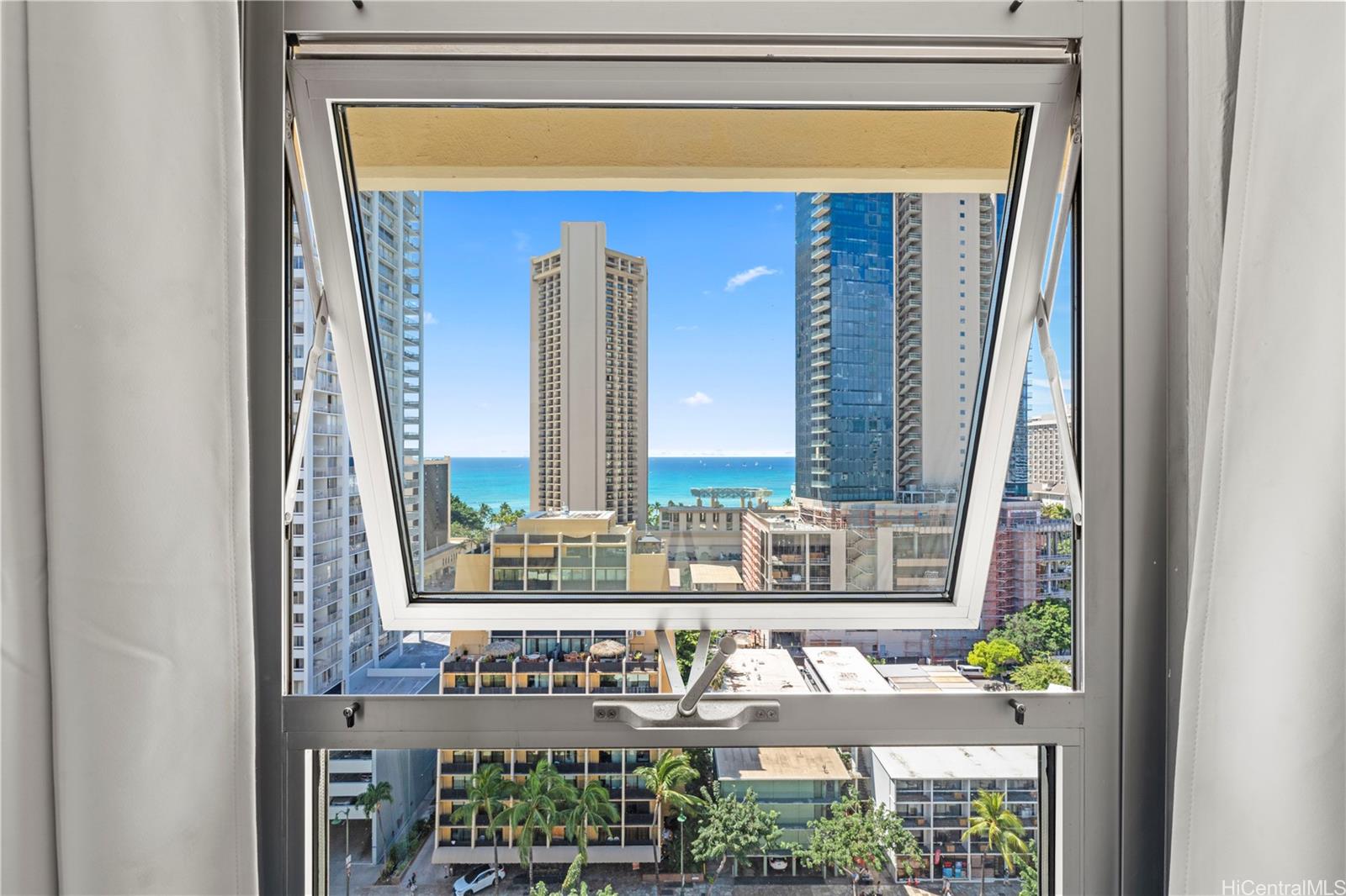 Governor Cleghorn condo # PH2, Honolulu, Hawaii - photo 11 of 24