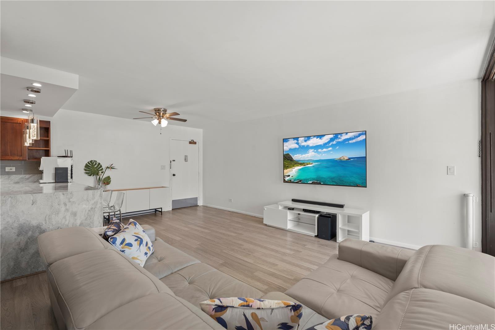 Governor Cleghorn condo # PH2, Honolulu, Hawaii - photo 3 of 24