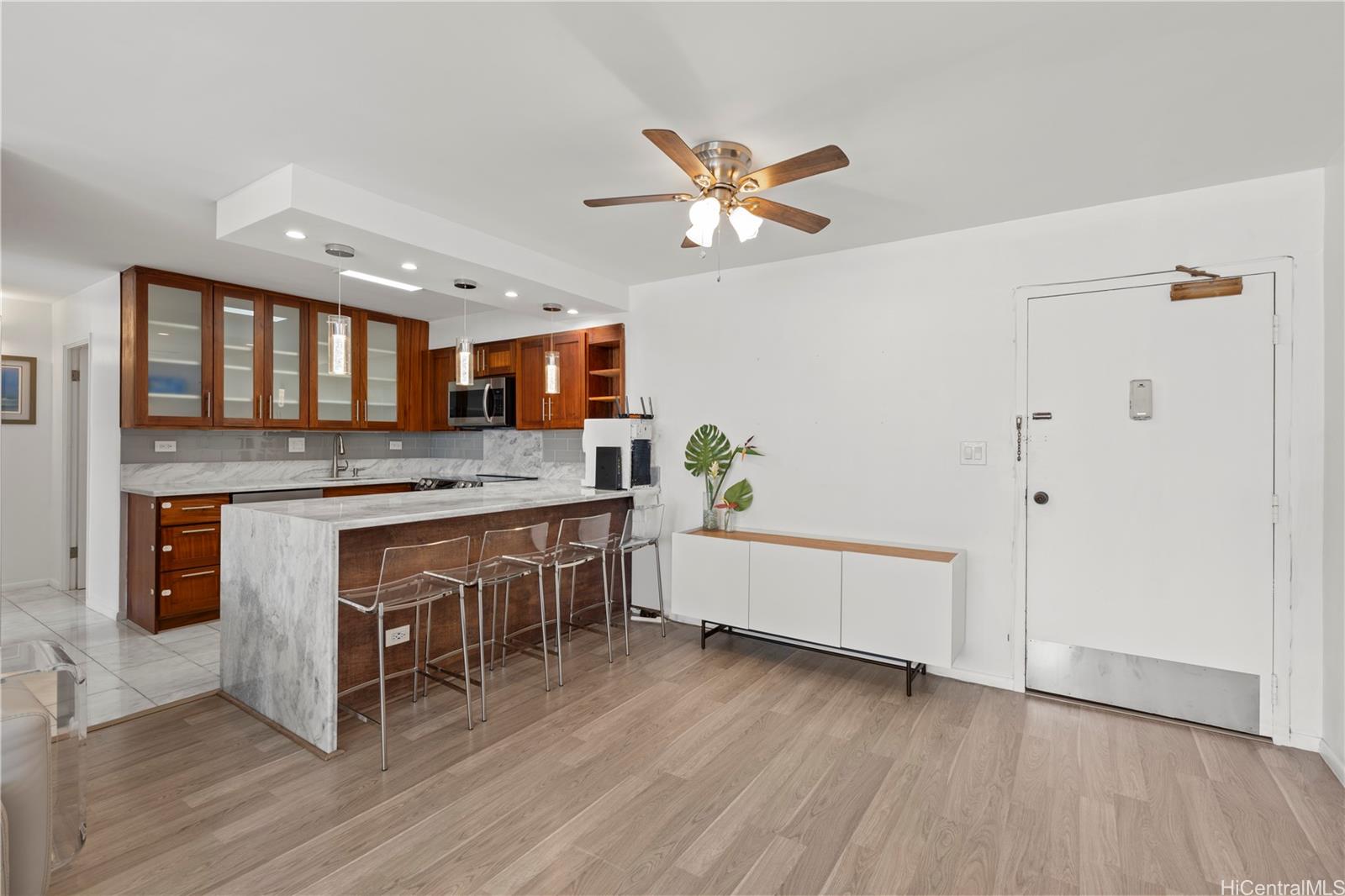 Governor Cleghorn condo # PH2, Honolulu, Hawaii - photo 4 of 24