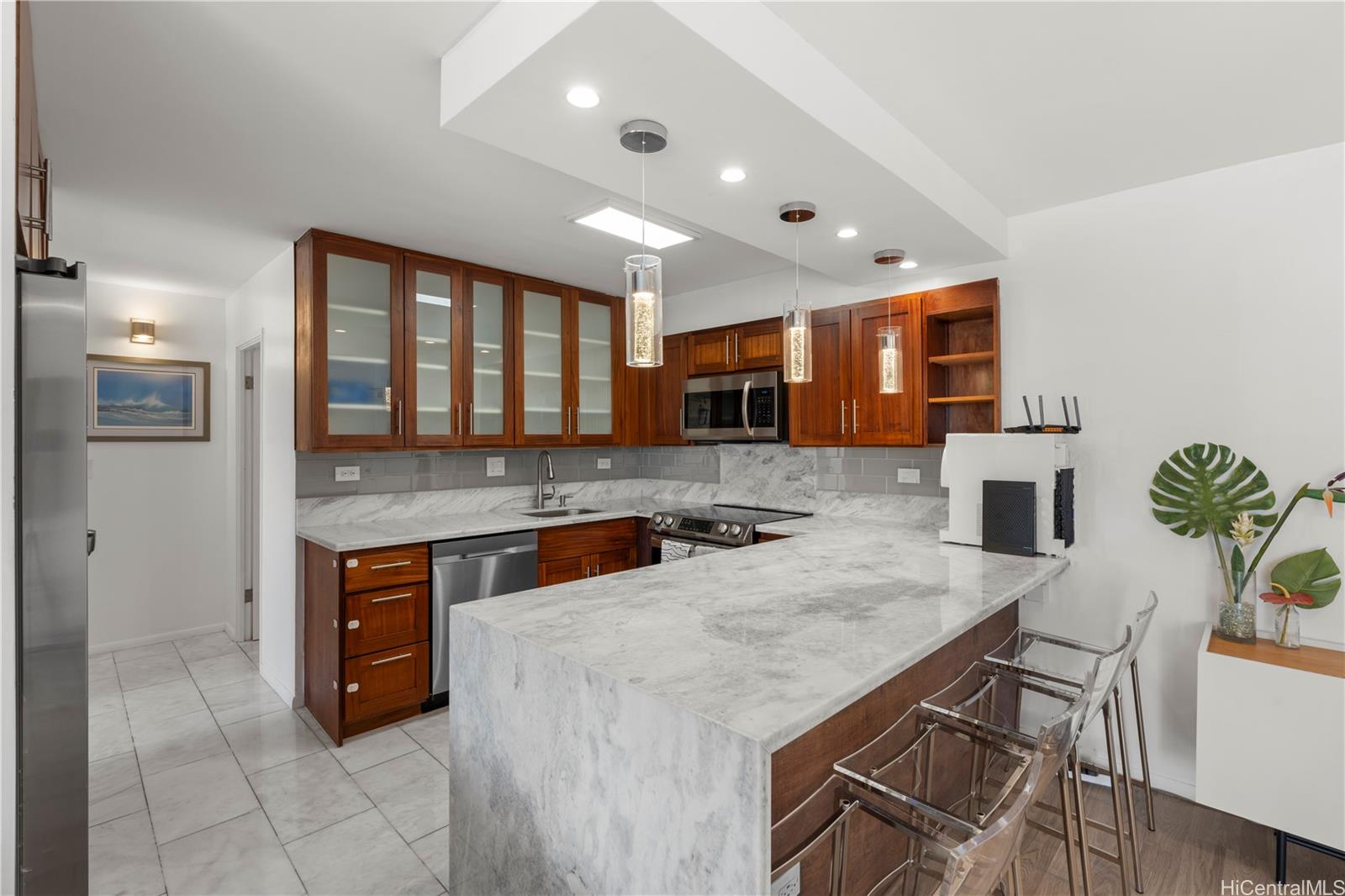 Governor Cleghorn condo # PH2, Honolulu, Hawaii - photo 5 of 24