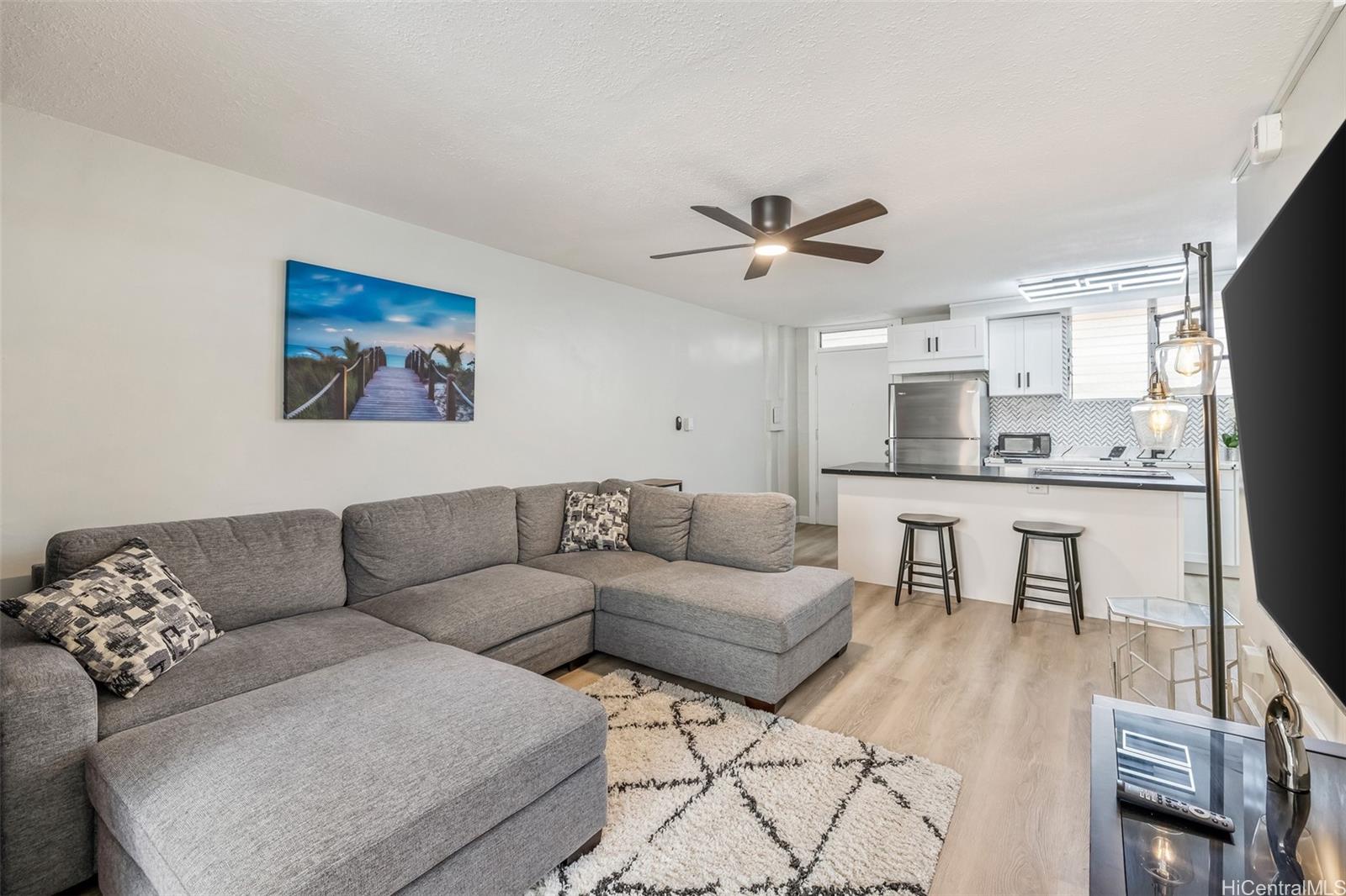 Waikiki Imperial Apts condo # 5C, Honolulu, Hawaii - photo 2 of 10