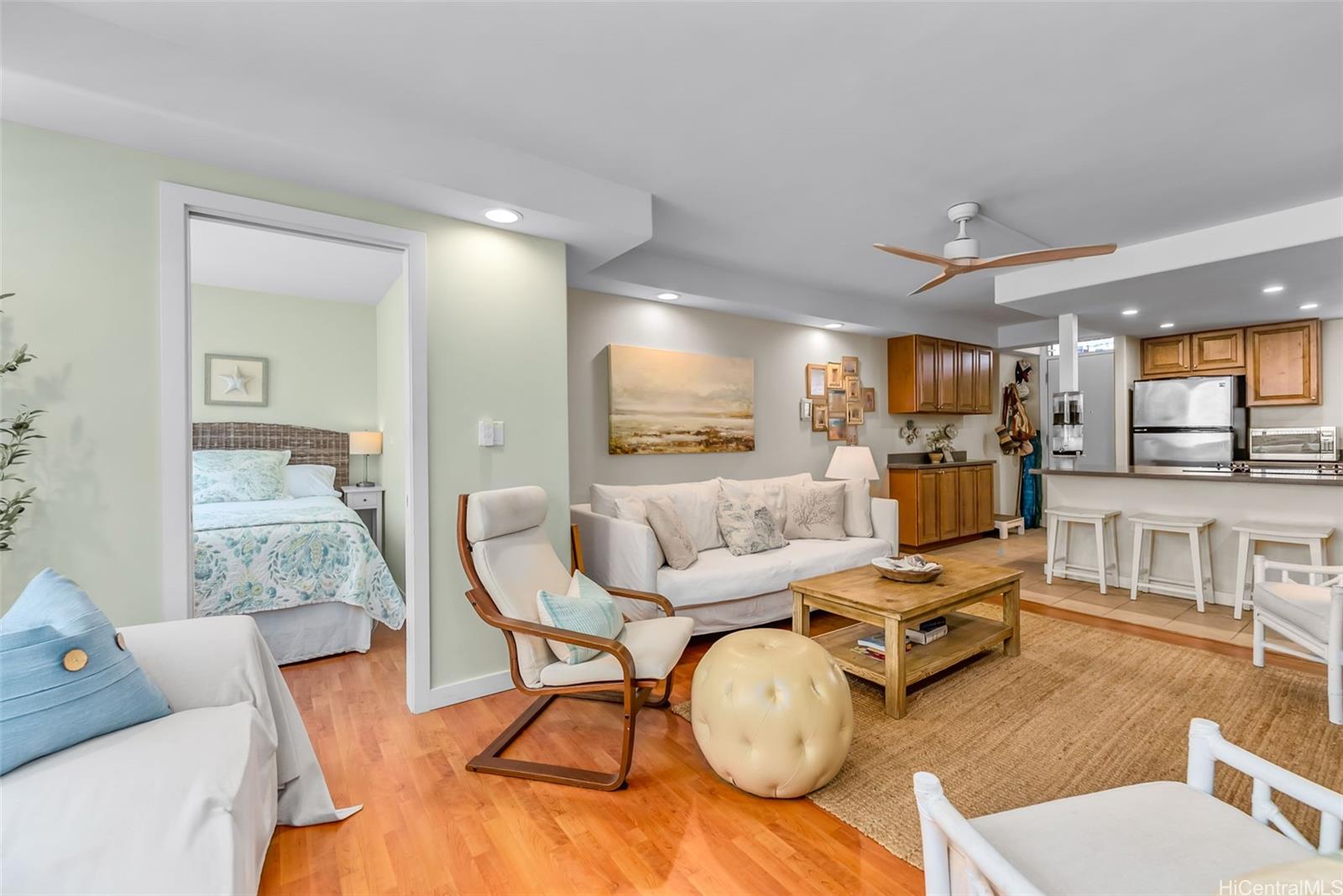 Waikiki Imperial Apts condo # 6C, Honolulu, Hawaii - photo 2 of 22