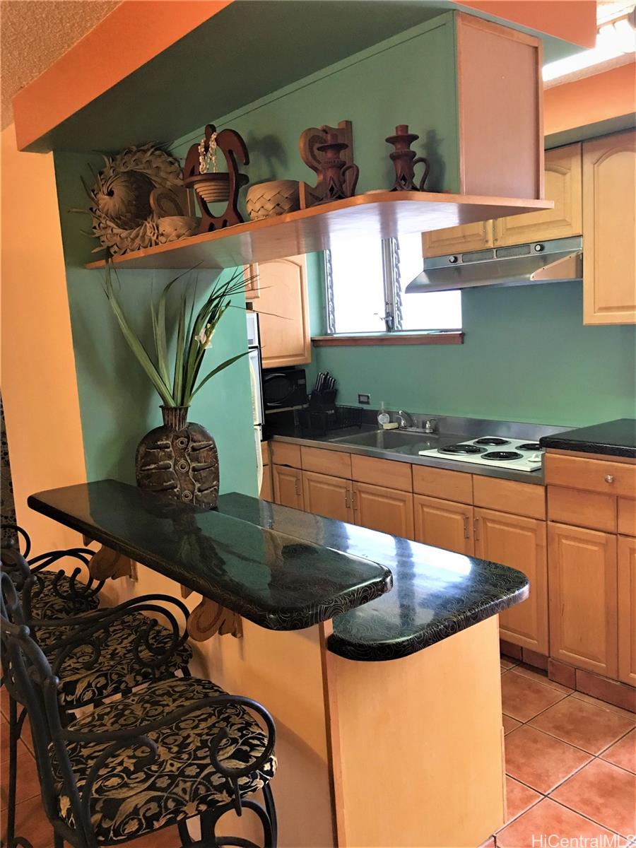 225 Liliuokalani Ave Honolulu - Rental - photo 3 of 25