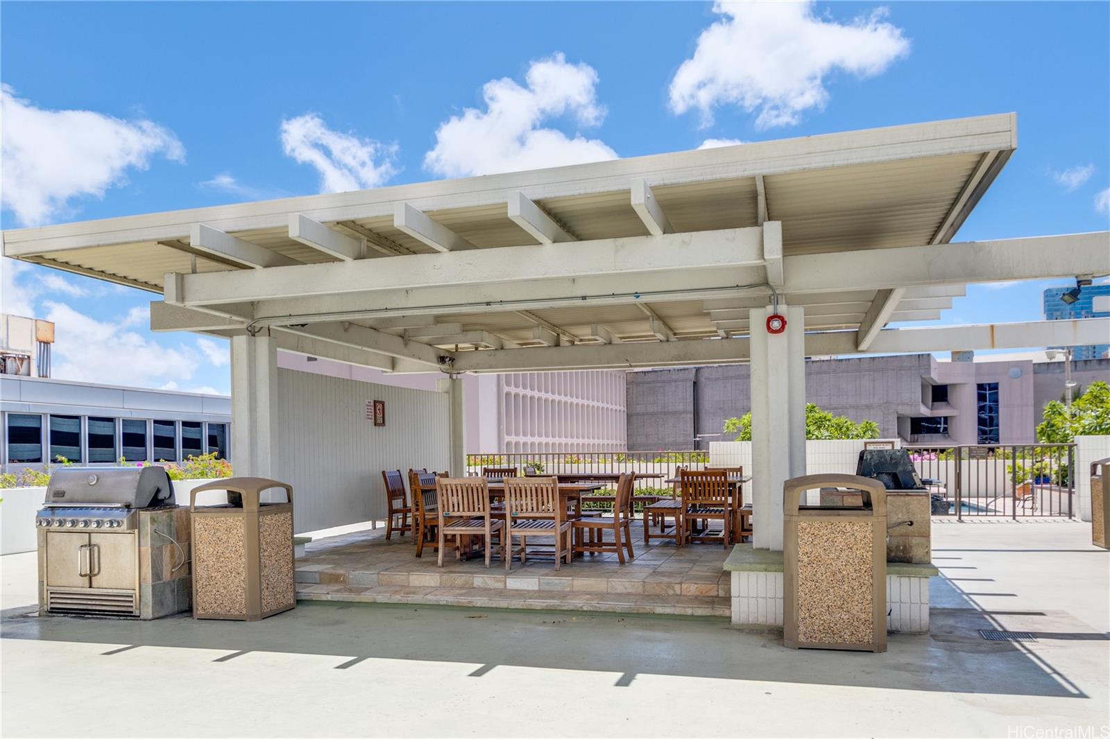 Harbor Square condo # 10G, Honolulu, Hawaii - photo 16 of 25