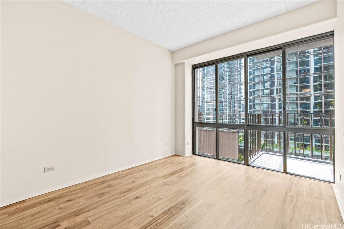 Harbor Square condo # 11E, Honolulu, Hawaii - photo 16 of 25