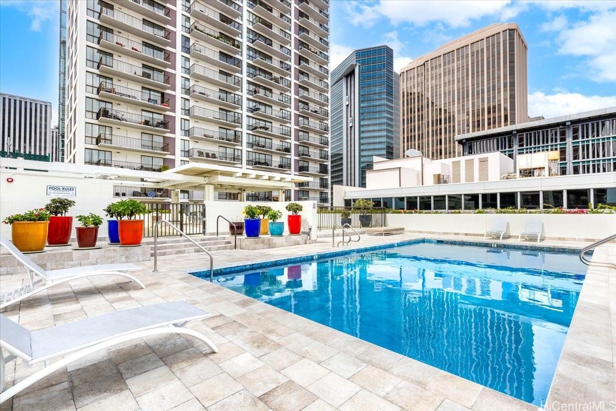 Harbor Square condo # 11E, Honolulu, Hawaii - photo 21 of 25