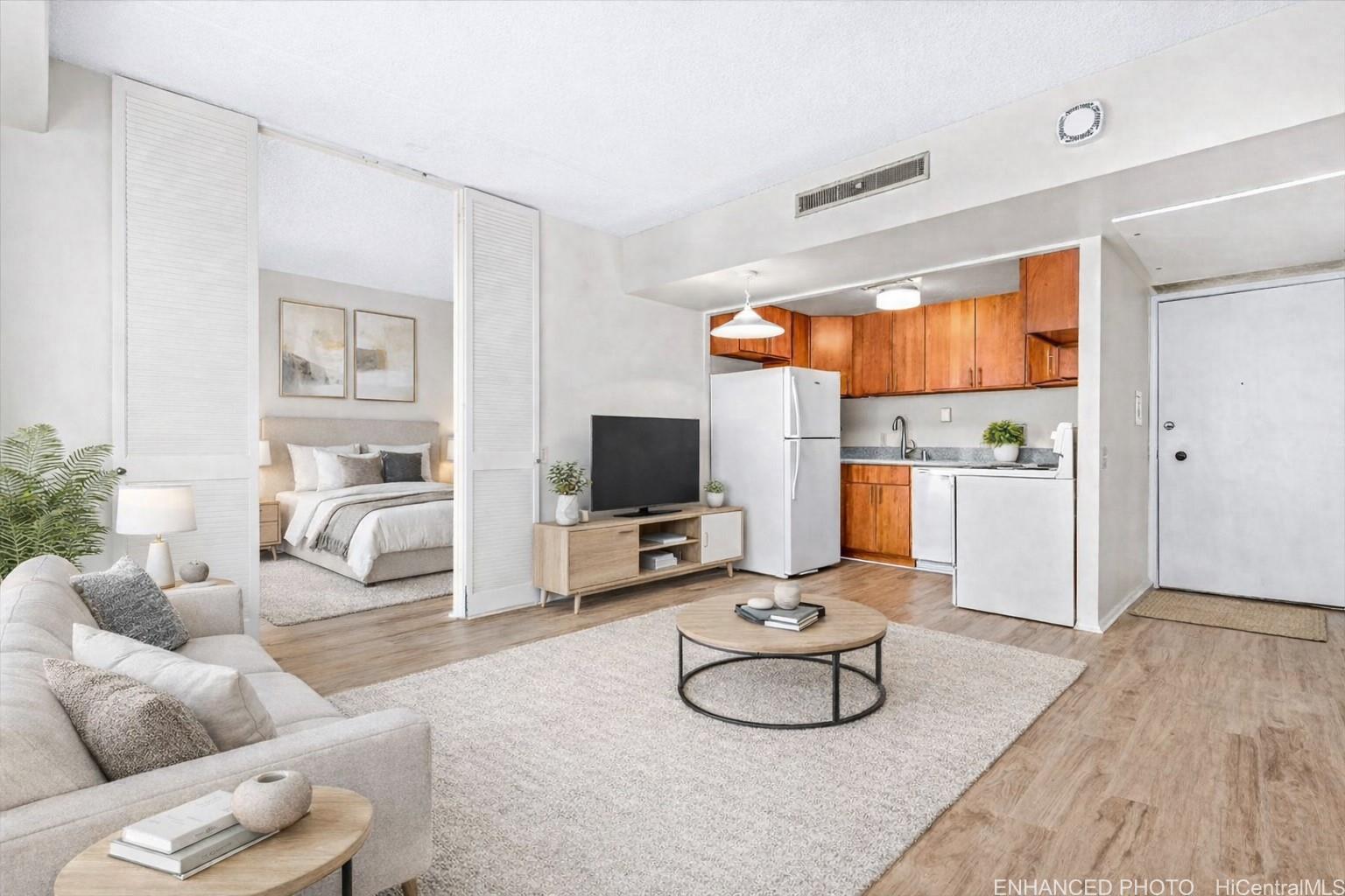 Harbor Square condo # 11E, Honolulu, Hawaii - photo 5 of 25