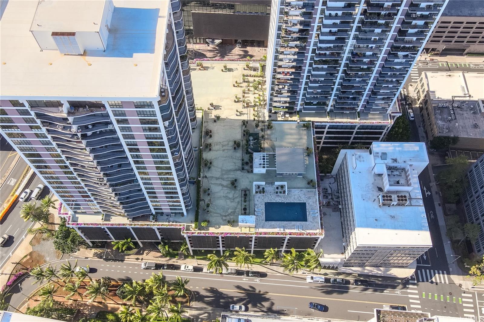 Harbor Square condo # 12G, Honolulu, Hawaii - photo 23 of 25