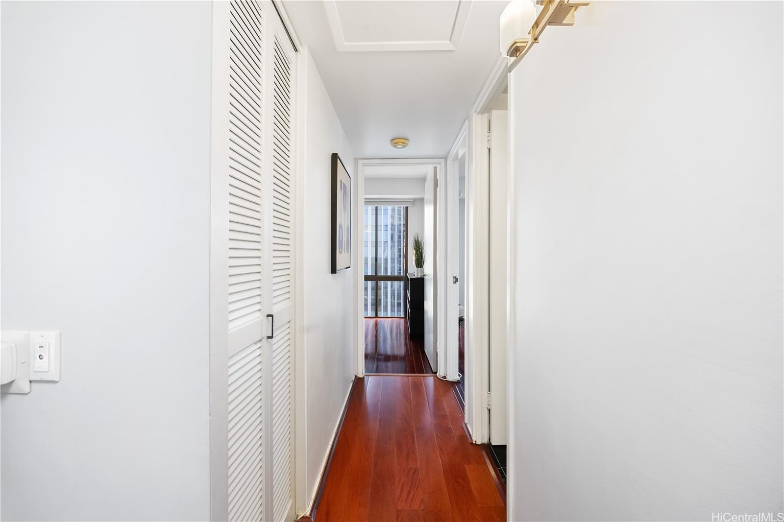 Harbor Square condo # 12G, Honolulu, Hawaii - photo 10 of 25