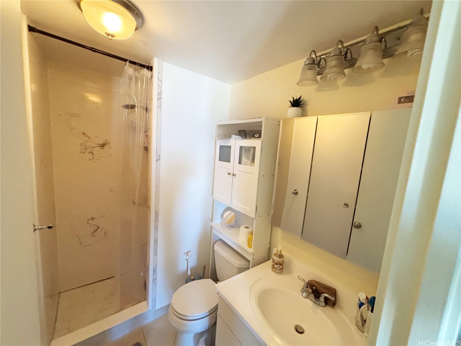 Harbor Square condo # 14A, Honolulu, Hawaii - photo 6 of 16
